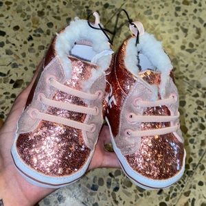 zapatos size 4 bebe rose gold